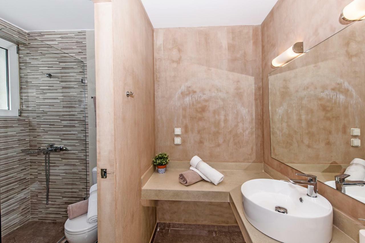 Villa Ellie - Heated Pool, Playground, Garden & Bbq! Vederoi Екстер'єр фото